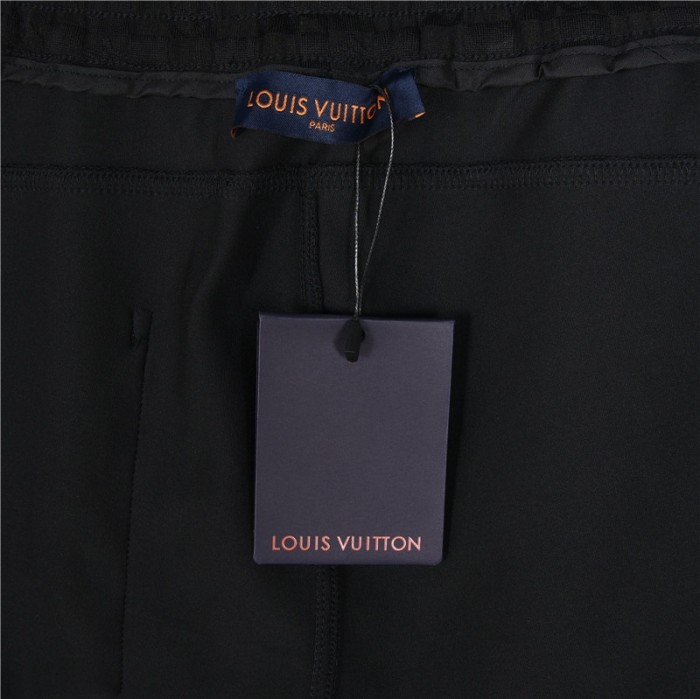  Clothes Louis Vuitton 20250514-5