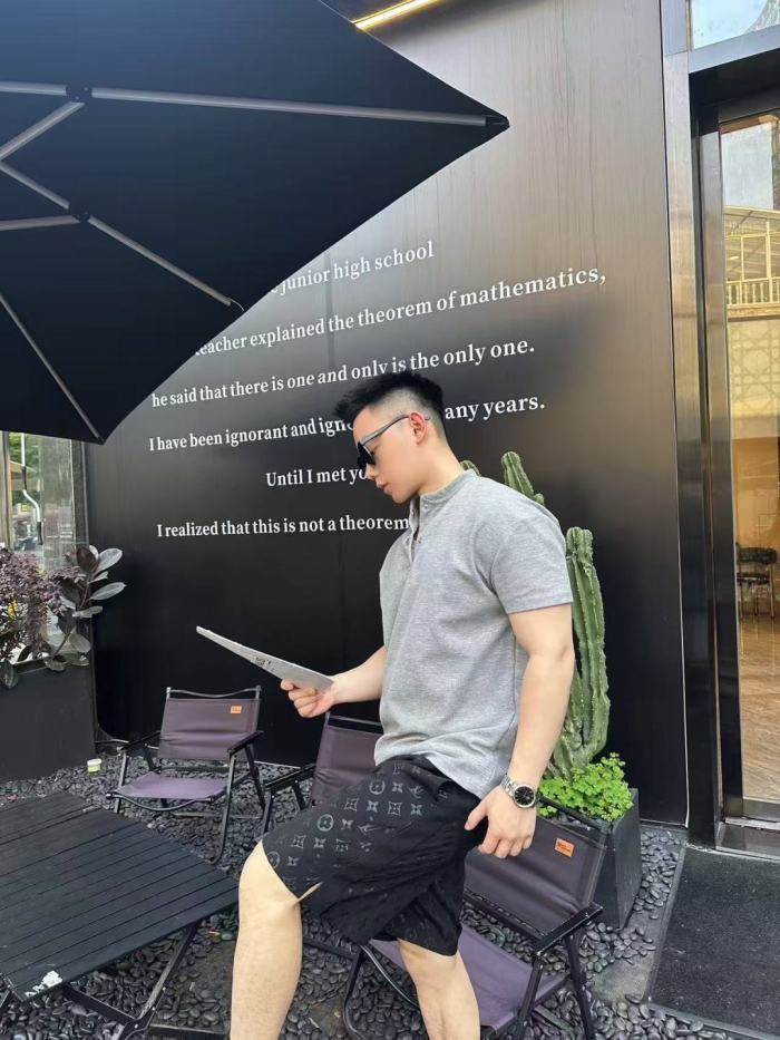 Clothes Louis Vuitton 20250514-1