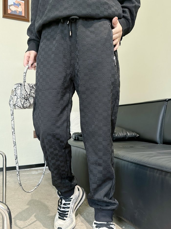  Clothes Louis Vuitton 20250514-5