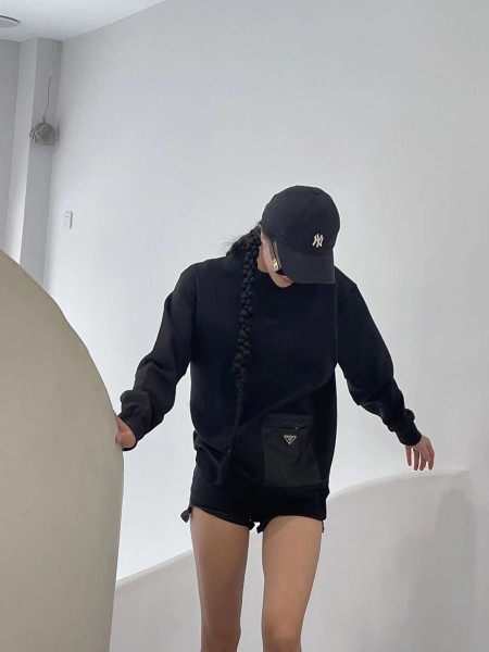 Clothes Prada 20250515-7