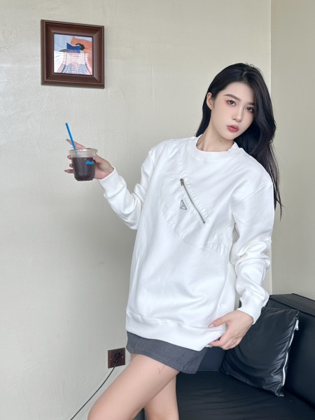 Clothes Prada 20250515-3