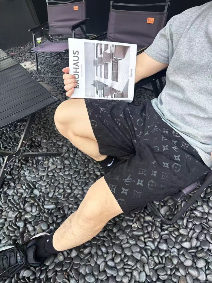  Clothes Louis Vuitton 20250515-3