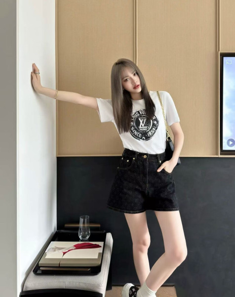  Clothes Louis Vuitton 20250515-1