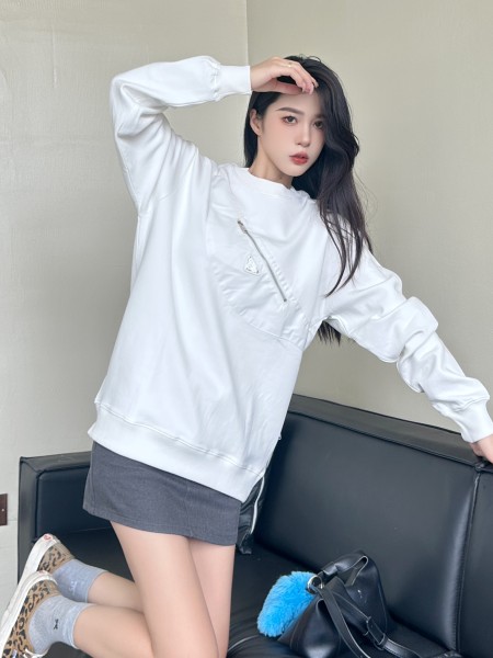 Clothes Prada 20250515-3