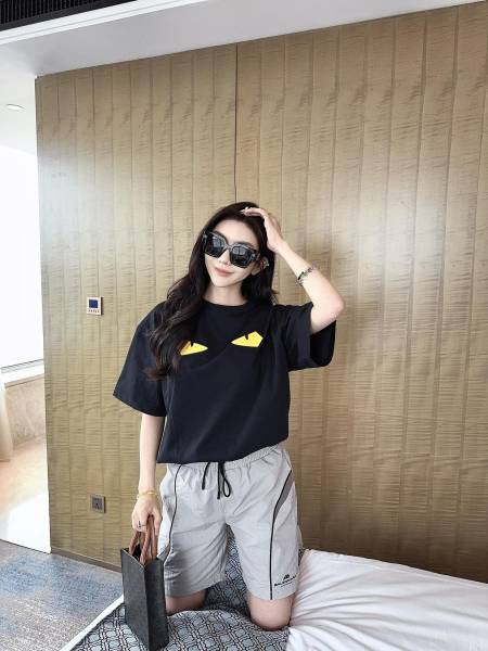  Clothes Balenciaga 20250515-2