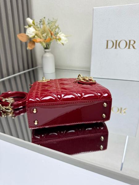DIOR Lady Dior Patent Leather Cowhide Dior Bag Shoulder Bag Crossbody Bag Handbag Mini Women's Cherry Red M0505OWCB-M323 size 17*7*15 cm