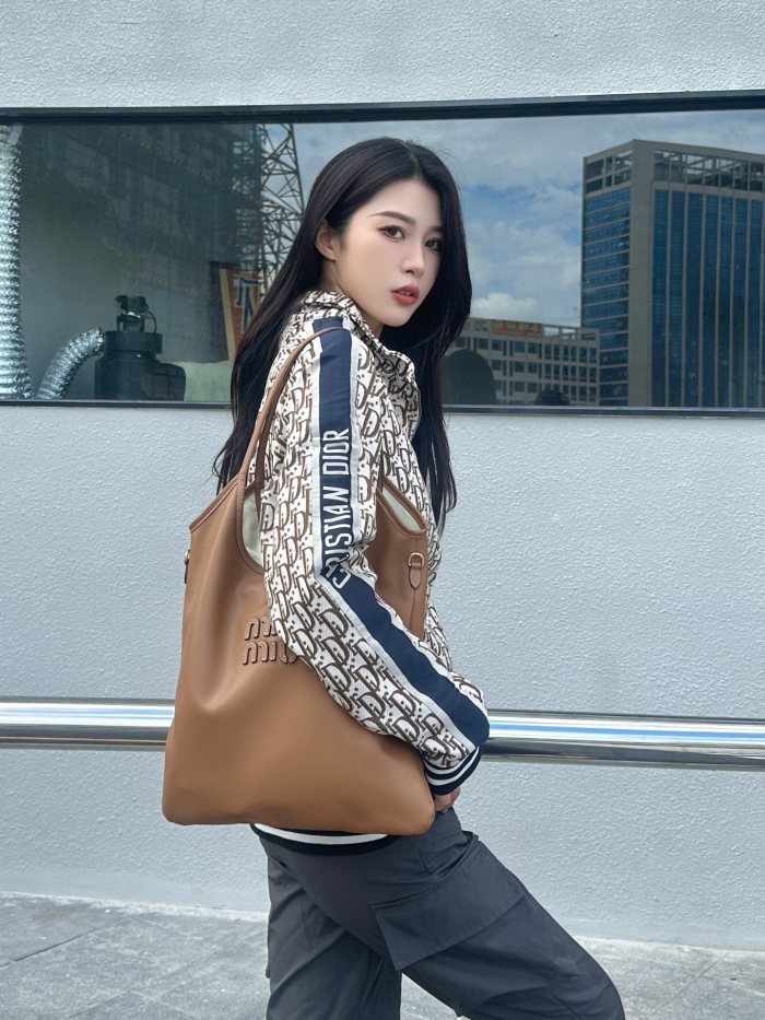  Clothes Dior 20250518-1