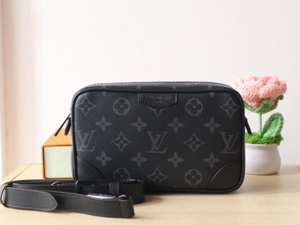 LOUIS VUITTON Brand Classic Print Zipper Closure Leather Wallet Regular Women's Black M14253