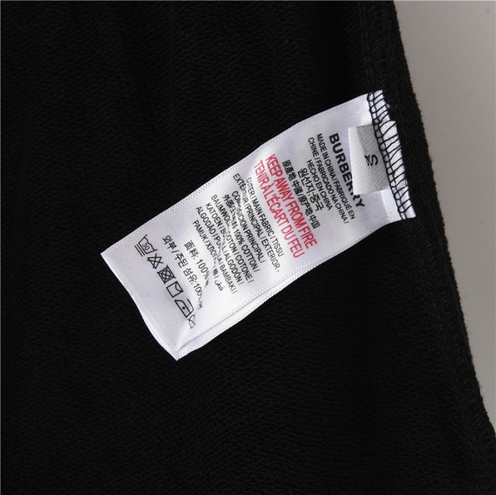  Clothes Burberry 20250518-1