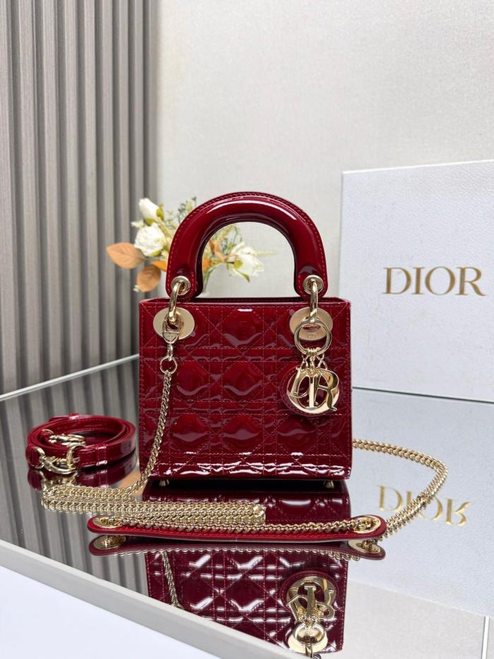 DIOR Lady Dior Patent Leather Cowhide Dior Bag Shoulder Bag Crossbody Bag Handbag Mini Women's Cherry Red M0505OWCB-M323 size 17*7*15 cm