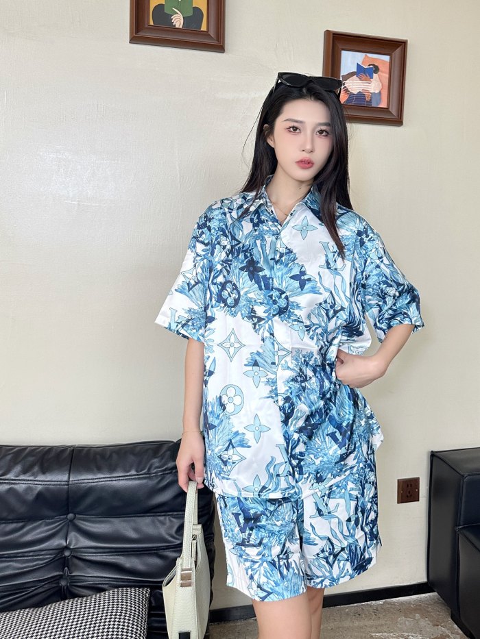 Clothes Louis Vuitton 20250518-1