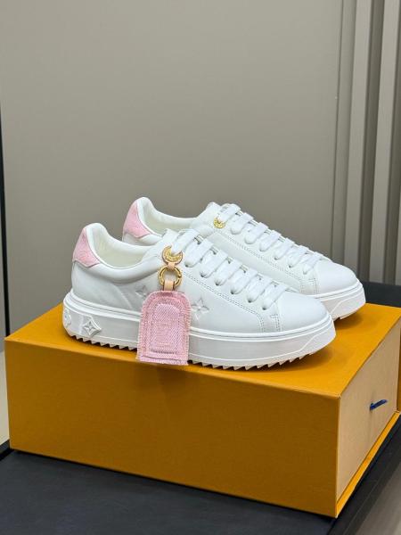 LOUIS VUITTON Time Out Low Top Skateboard Shoes Women's White