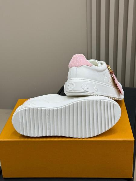 LOUIS VUITTON Time Out Low Top Skateboard Shoes Women's White