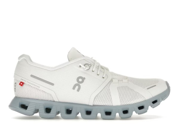 On Running Cloud 5 White Chambray (Women's)