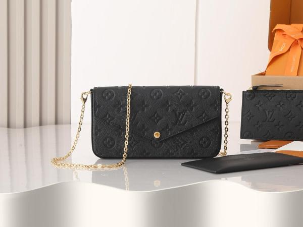 LOUIS VUITTON M83589 Félicie Pochette M82477 size 21*3*12 cm