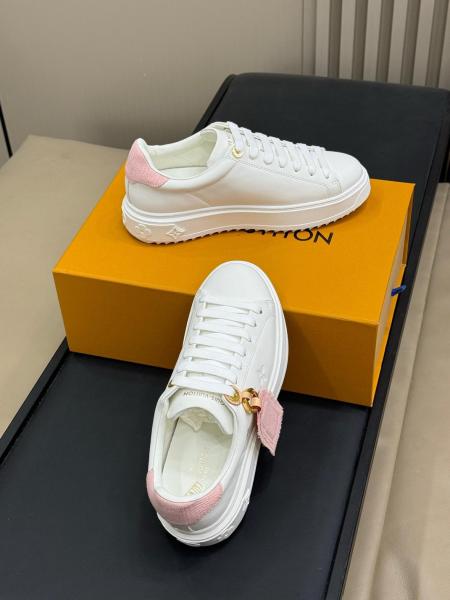 LOUIS VUITTON Time Out Low Top Skateboard Shoes Women's White
