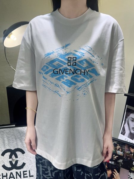 Clothes Givenchy 20250531-2