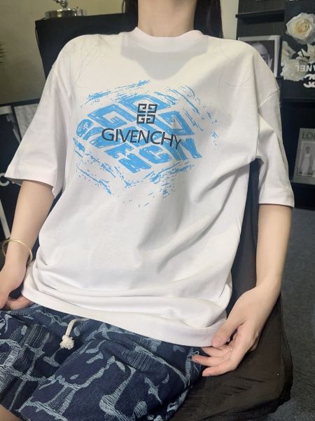  Clothes Givenchy 20250531-2