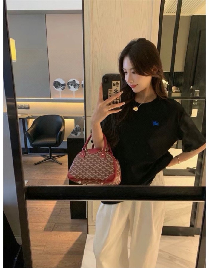  Clothes Burberry 20250531-1