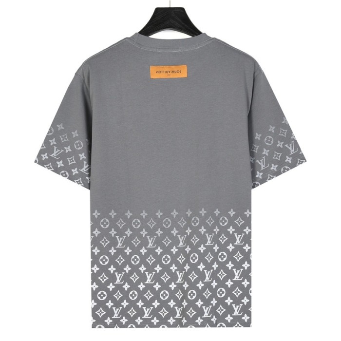  Clothes Louis Vuitton 20250531-1