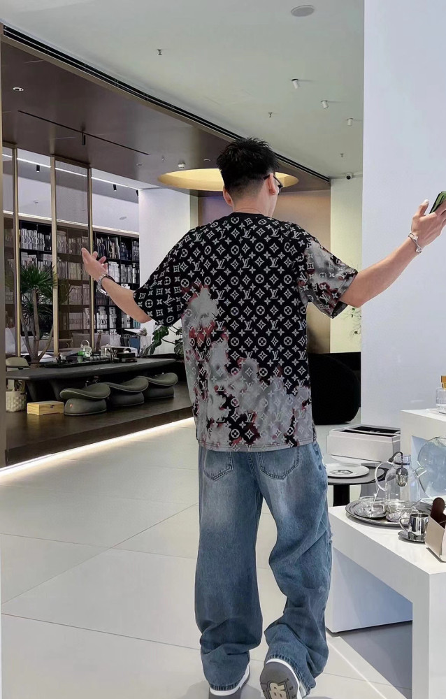 Clothes Louis Vuitton 20250531-2