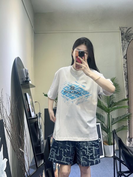  Clothes Givenchy 20250531-2