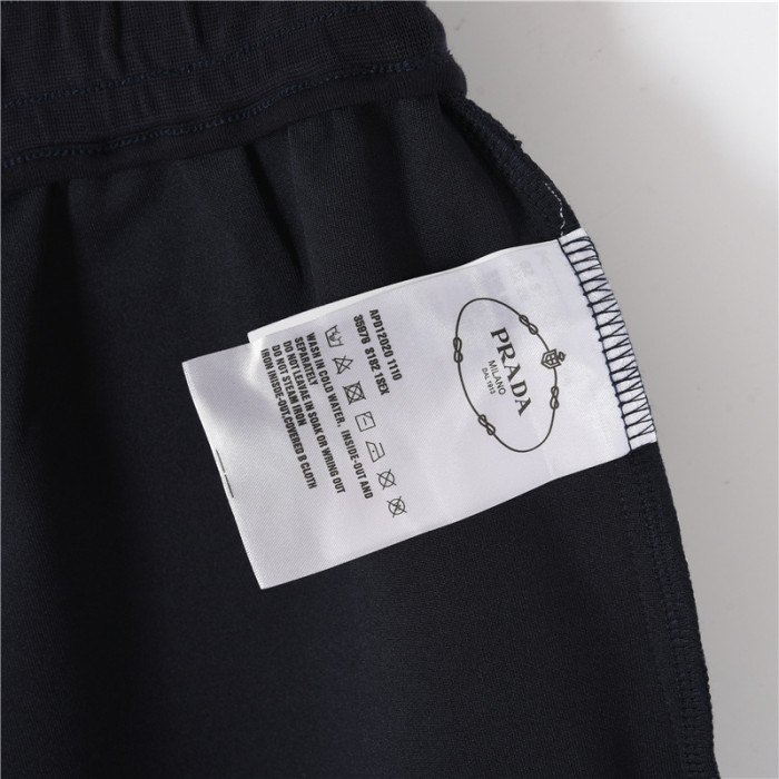  Clothes Prada 20250531-1