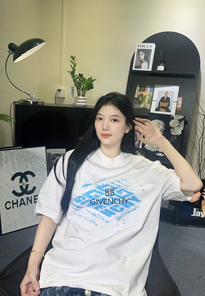  Clothes Givenchy 20250531-2