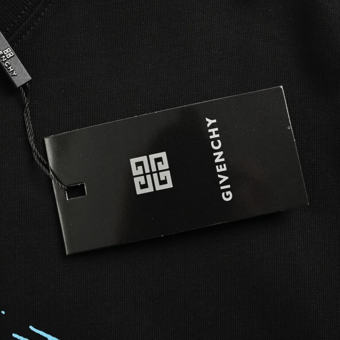  Clothes Givenchy 20250531-1