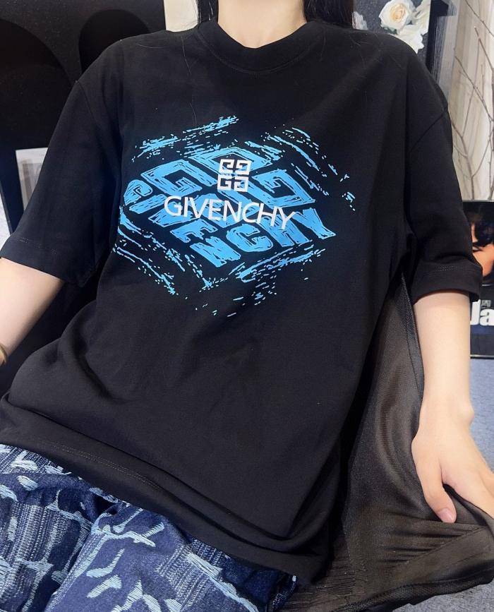  Clothes Givenchy 20250531-1