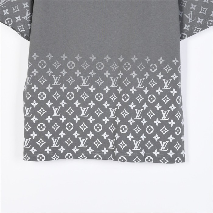  Clothes Louis Vuitton 20250531-1