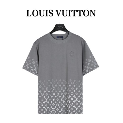  Clothes Louis Vuitton 20250531-1