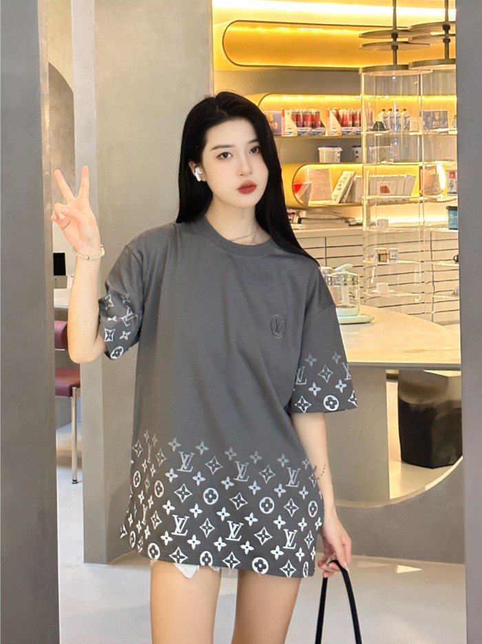  Clothes Louis Vuitton 20250531-1