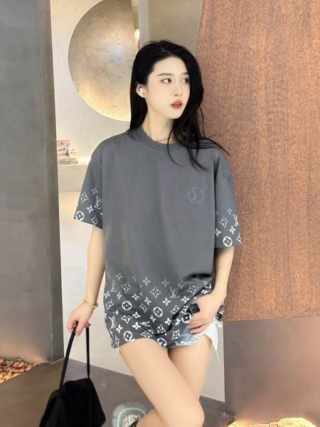  Clothes Louis Vuitton 20250531-1