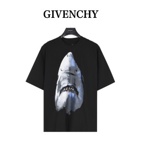  Clothes Givenchy 20250531-5