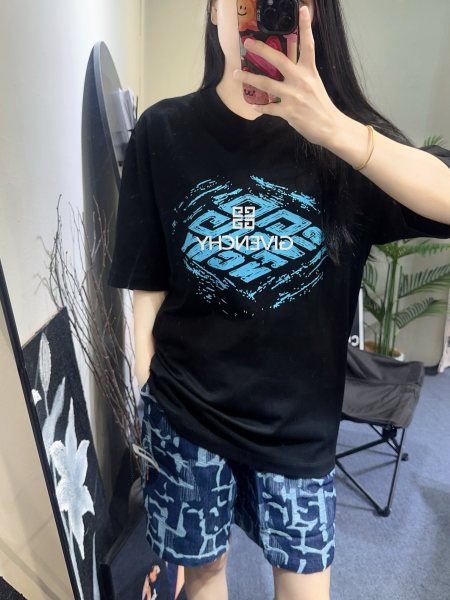  Clothes Givenchy 20250531-1