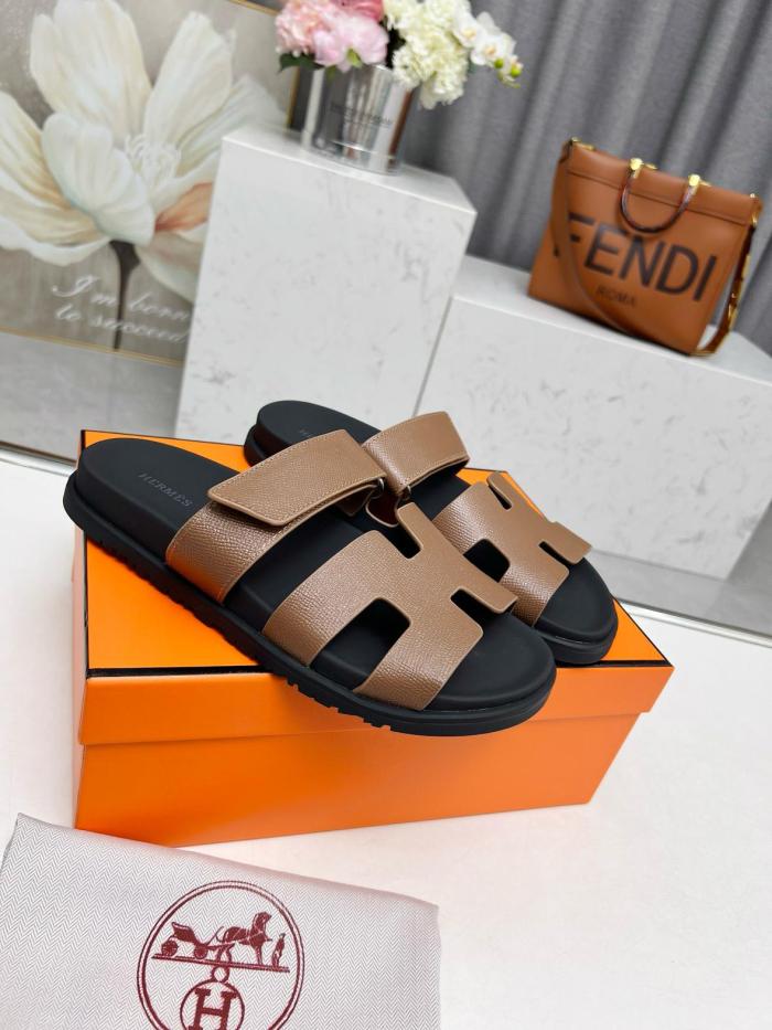 HERMES Chypre Slide Slippers Umber
