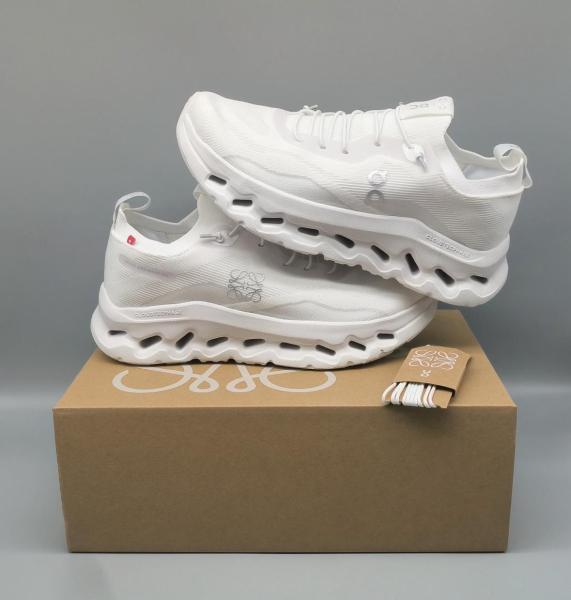 On Running Cloudtilt LOEWE All White