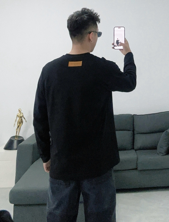 Clothes Louis Vuitton 20250607-3