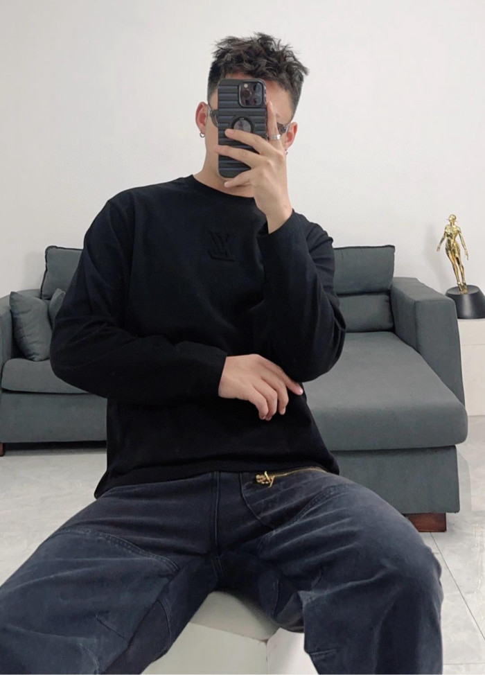 Clothes Louis Vuitton 20250607-3