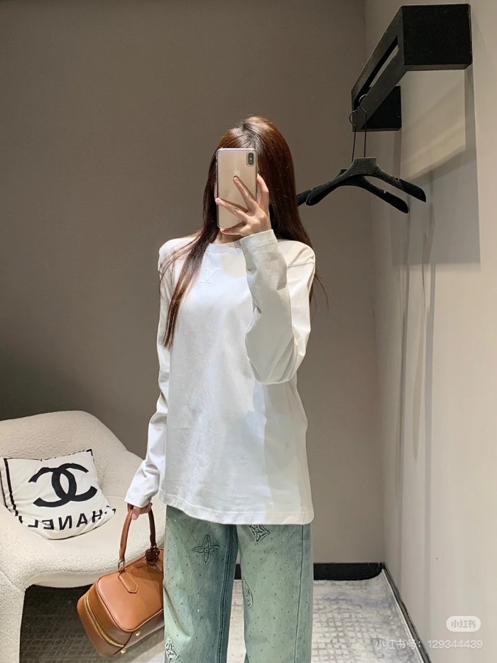 Clothes Louis Vuitton 20250607-4