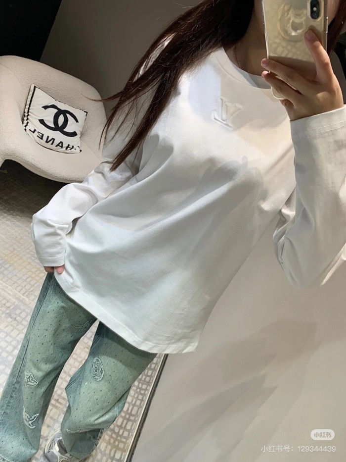 Clothes Louis Vuitton 20250607-4