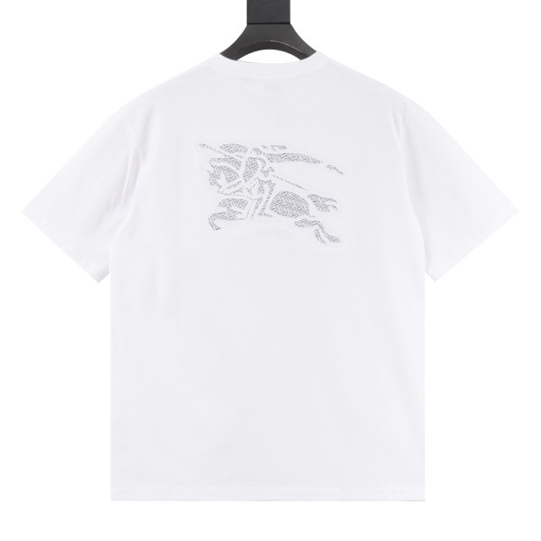  Clothes Burberry 20250607-1