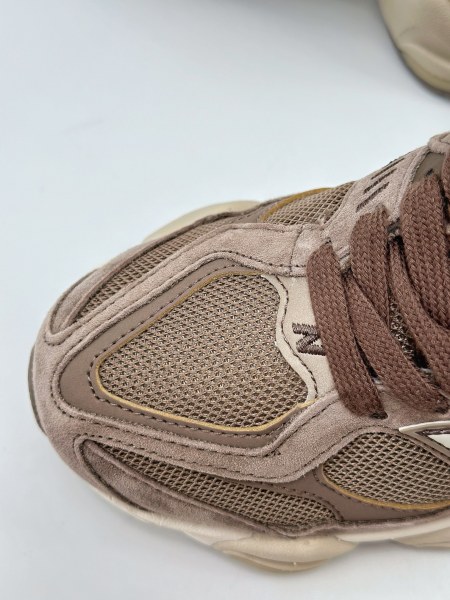 New Balance 9060 Mushroom Brown