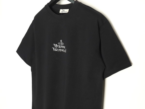 Clothes Vivienne Westwood 20250615-1