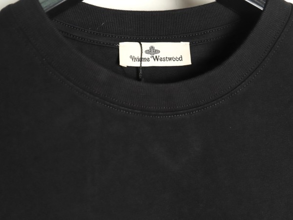 Clothes Vivienne Westwood 20250615-1