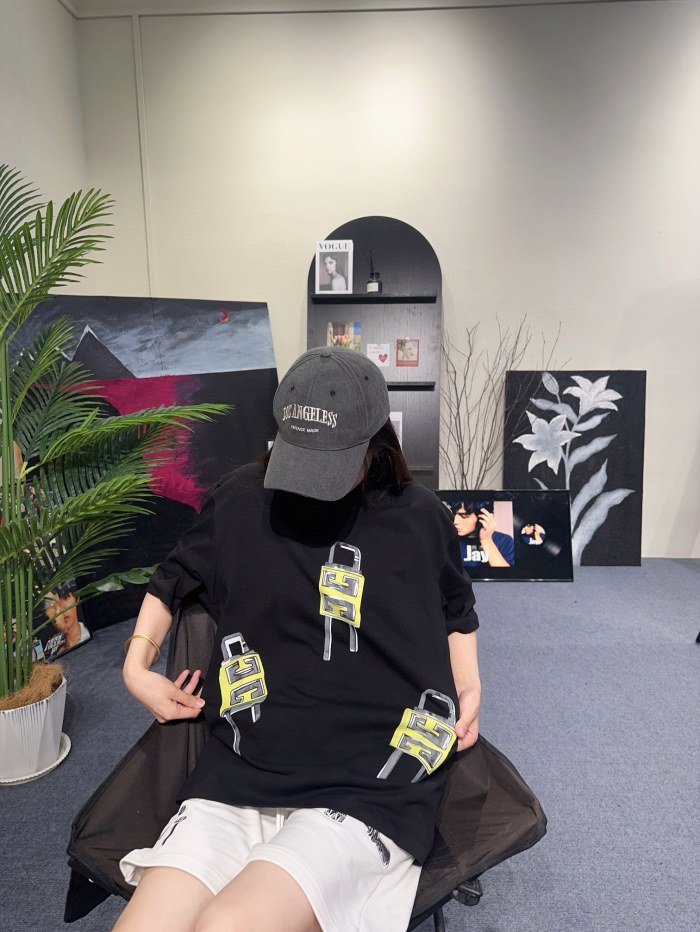  Clothes Givenchy 20250616-1