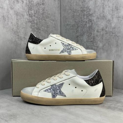 Golden Goose Super-Star Leather Star Low-top Fashion Sneakers White Distressed Version