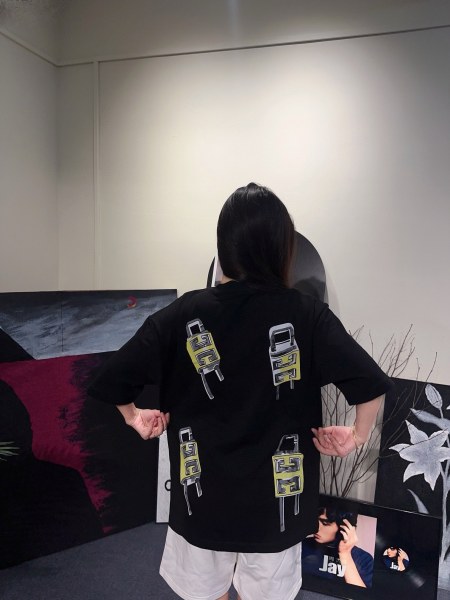  Clothes Givenchy 20250616-1