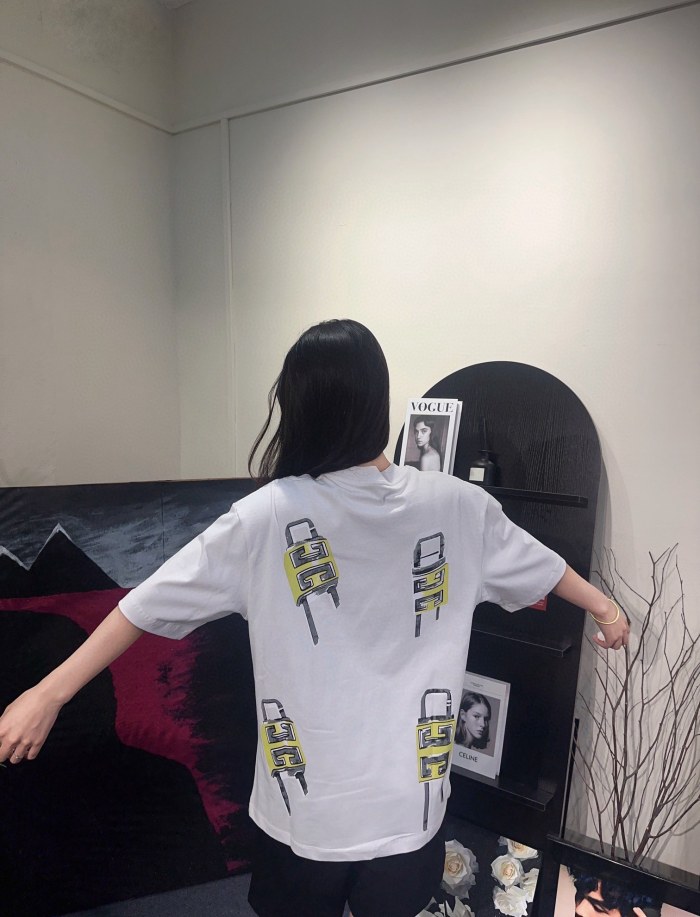  Clothes Givenchy 20250616-2